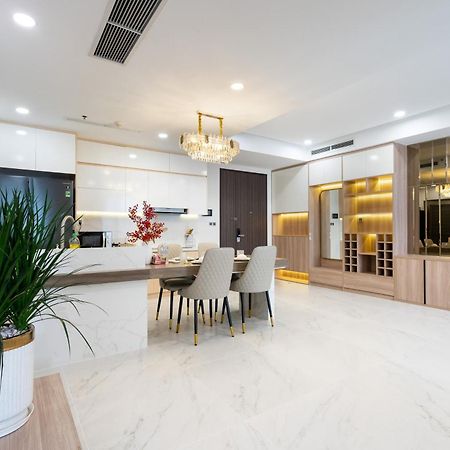 Апарт отель Convinia Luxury The Peak Midtown Хошимин Экстерьер фото