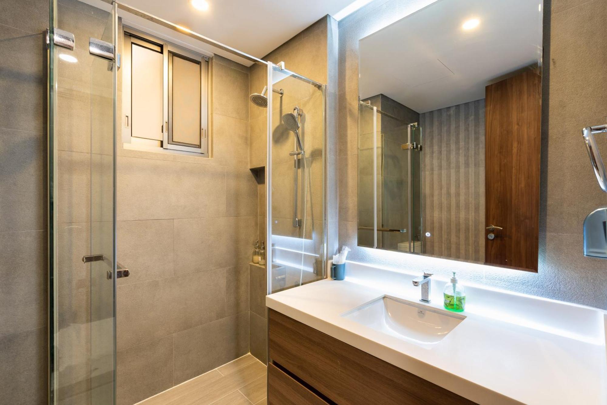 Апарт отель Convinia Luxury The Peak Midtown Хошимин Экстерьер фото